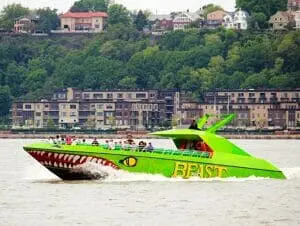 Circle Line The Beast paseo en lancha motora en Nueva York