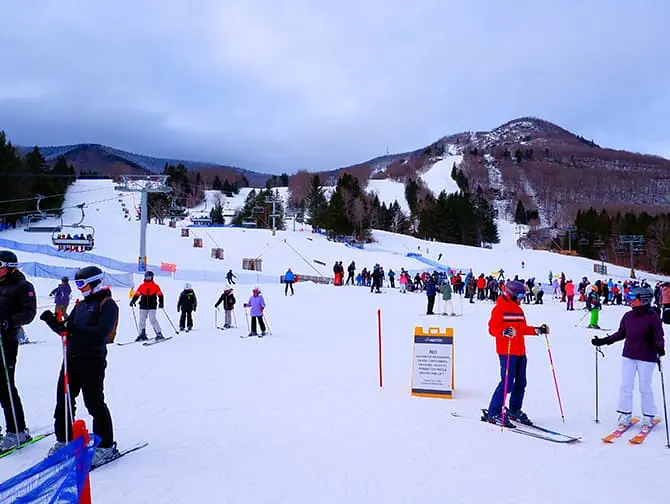 Esquiar o hacer snowboard en Nueva York